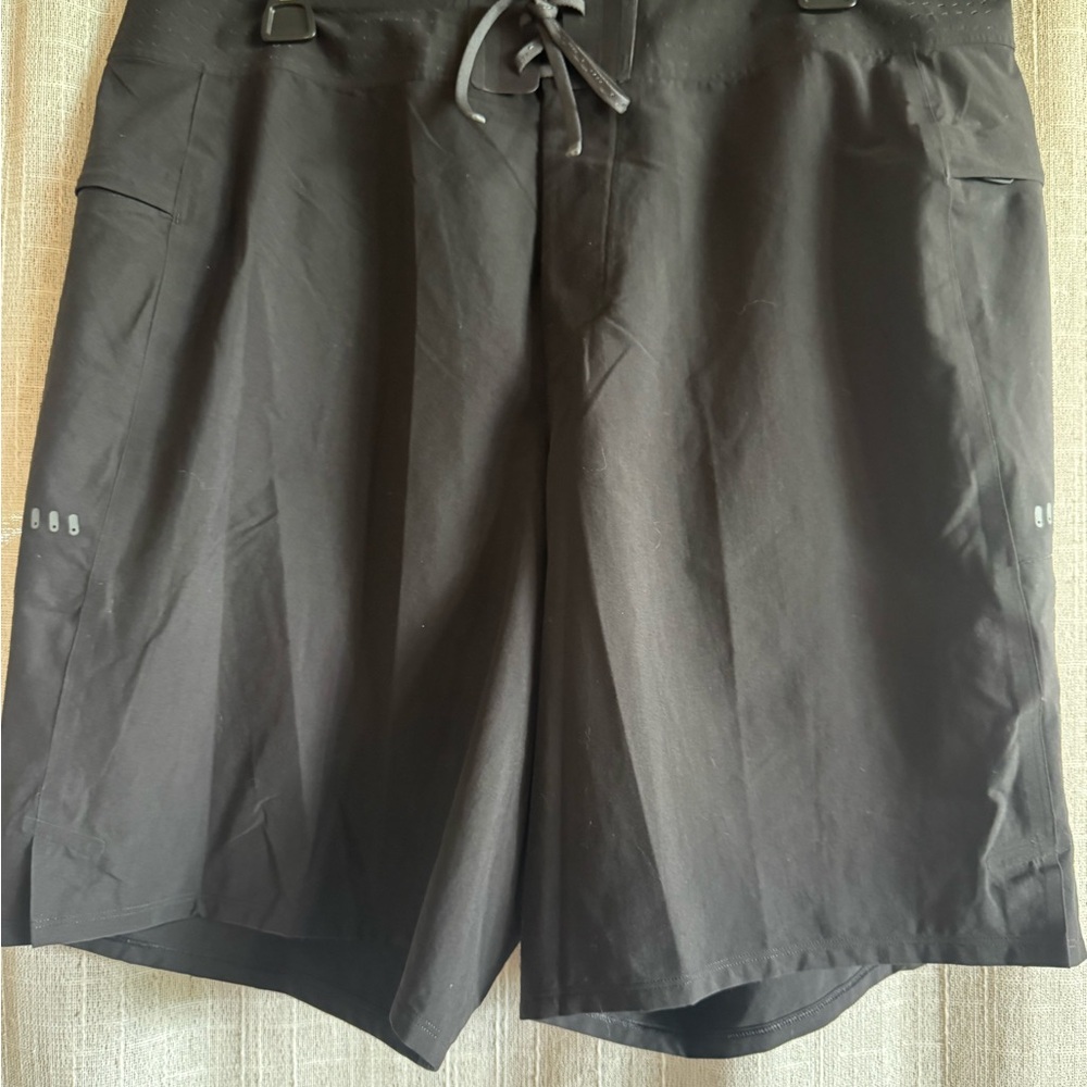 lululemon athletica Black Men's Swim Board Shorts